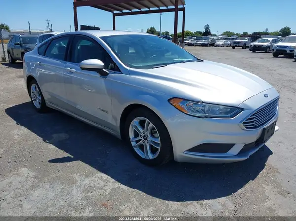 3FA6P0UUXJR243602 2018 FORD FUSION - Image 1