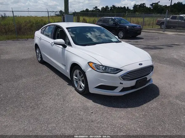 3FA6P0UUXJR261646 2018 FORD FUSION - Image 1