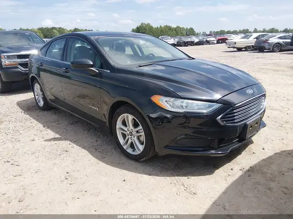 3FA6P0UUXJR271464 2018 FORD FUSION - Image 1