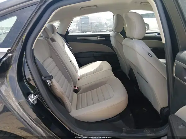 3FA6P0UUXJR271464 2018 FORD FUSION - Image 8