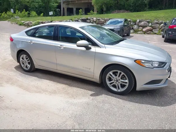 3FA6P0UUXJR278821 2018 FORD FUSION - Image 1