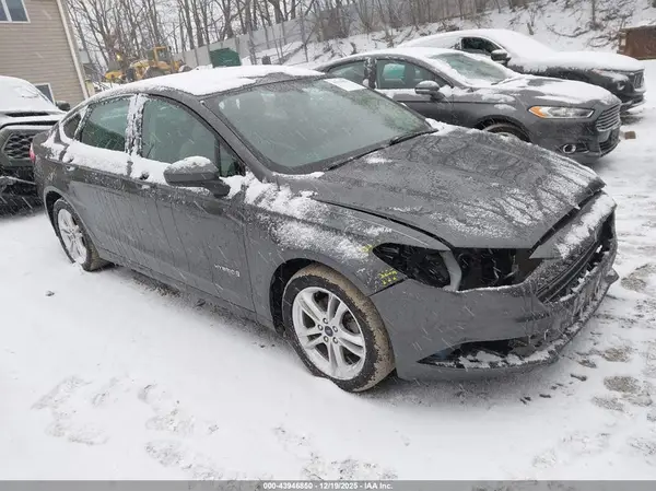 3FA6P0UUXJR286370 2018 FORD FUSION - Image 1
