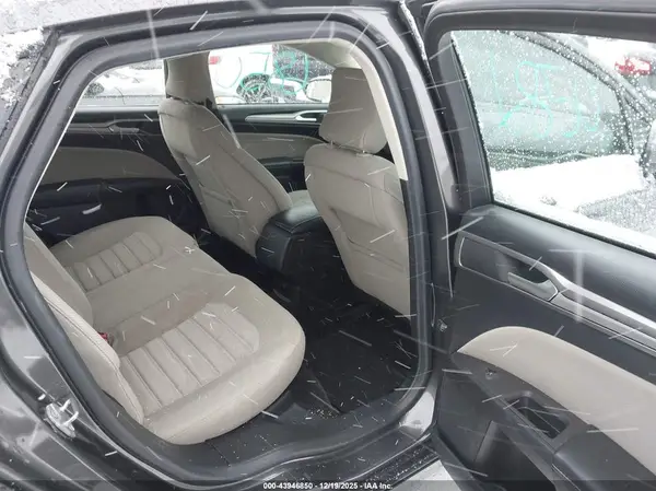 3FA6P0UUXJR286370 2018 FORD FUSION - Image 8