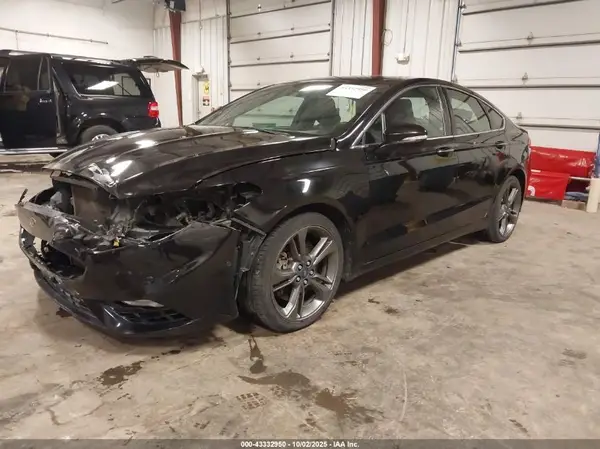 3FA6P0VP0KR133961 2019 FORD FUSION - Image 2