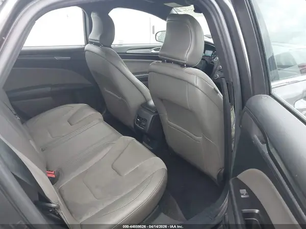 3FA6P0VP1HR240851 2017 FORD FUSION - Image 8