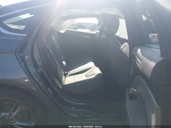 3FA6P0VP1HR415972 2017 FORD FUSION - Image 8