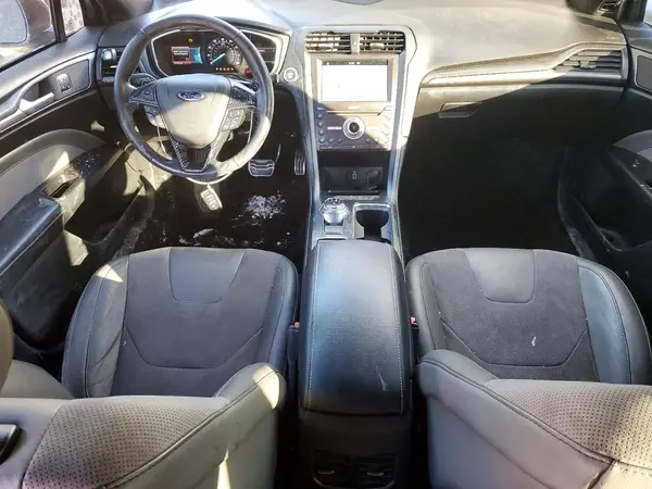 3FA6P0VP1JR114057 2018 FORD FUSION - Image 8
