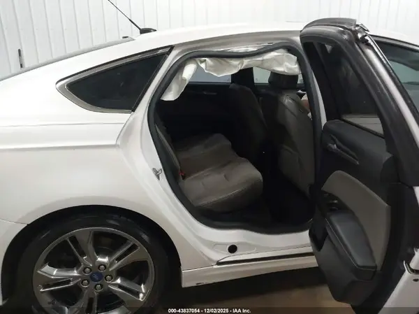 3FA6P0VP1JR176560 2018 FORD FUSION - Image 8