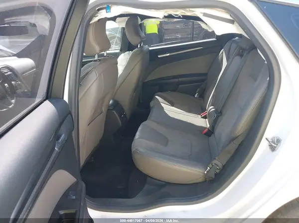 3FA6P0VP4HR219024 2017 FORD FUSION - Image 8