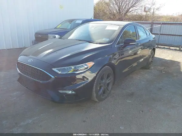 3FA6P0VP4JR149031 2018 FORD FUSION - Image 2