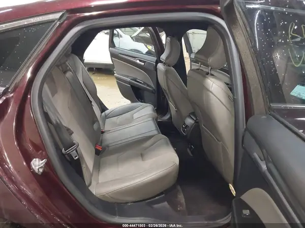3FA6P0VP5HR250931 2017 FORD FUSION - Image 8
