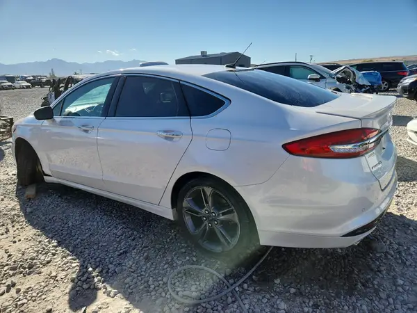 3FA6P0VP5JR150222 2018 FORD FUSION - Image 2