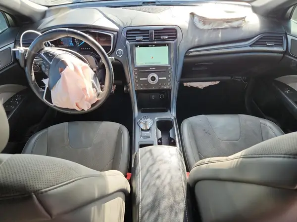 3FA6P0VP5JR150222 2018 FORD FUSION - Image 8
