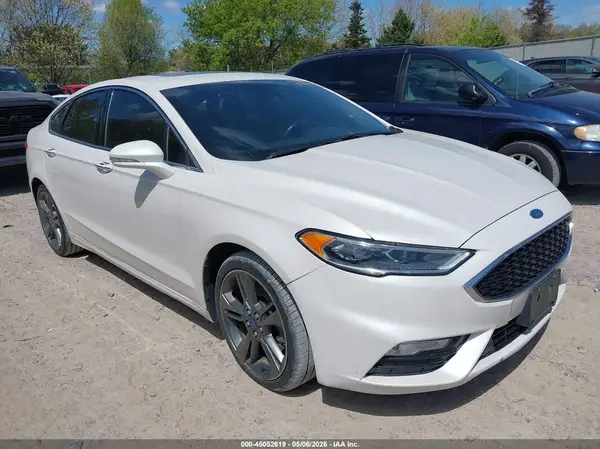 3FA6P0VP6HR364677 2017 FORD FUSION - Image 1