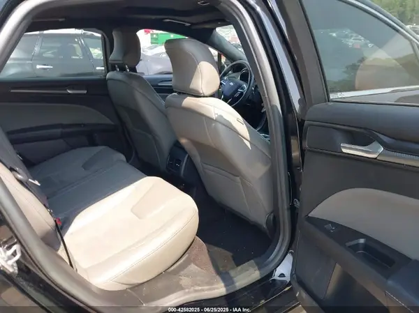 3FA6P0VP7HR166352 2017 FORD FUSION - Image 8