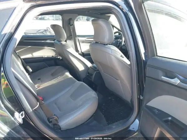 3FA6P0VP7HR178520 2017 FORD FUSION - Image 8