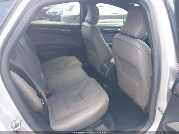 3FA6P0VP7HR205358 2017 FORD FUSION - Image 8