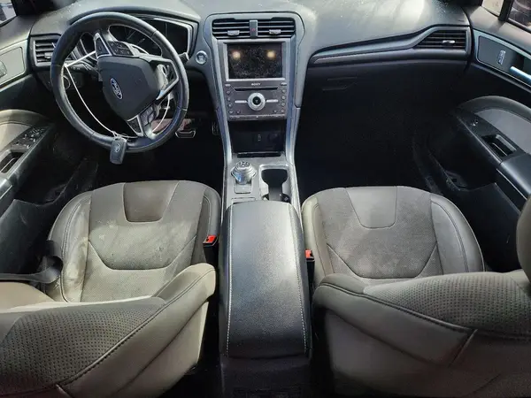 3FA6P0VP7HR261588 2017 FORD FUSION - Image 8