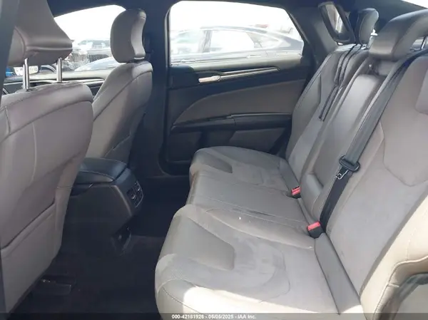 3FA6P0VP7HR321482 2017 FORD FUSION - Image 8