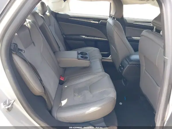 3FA6P0VP8HR154694 2017 FORD FUSION - Image 8