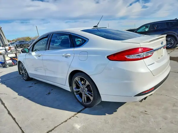 3FA6P0VP8HR214716 2017 FORD FUSION - Image 2
