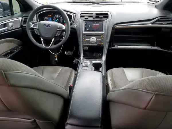 3FA6P0VP8HR242449 2017 FORD FUSION - Image 8
