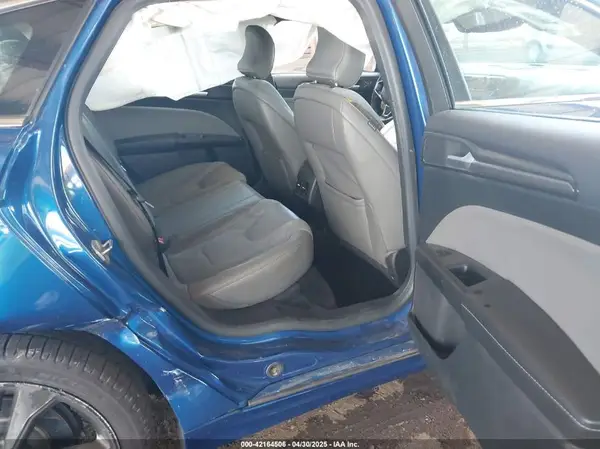 3FA6P0VP8HR272874 2017 FORD FUSION - Image 8