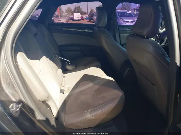 3FA6P0VP8HR335830 2017 FORD FUSION - Image 8