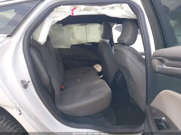 3FA6P0VP8JR152983 2018 FORD FUSION - Image 8