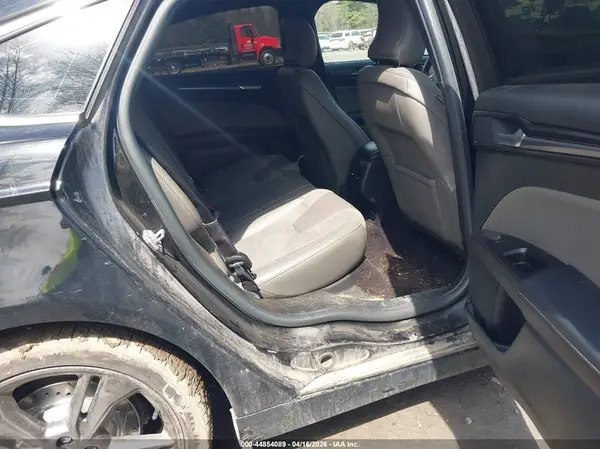 3FA6P0VP9HR261527 2017 FORD FUSION - Image 8