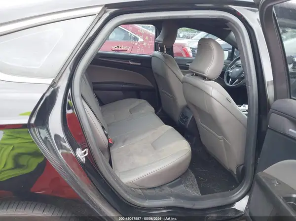 3FA6P0VP9JR201611 2018 FORD FUSION - Image 8
