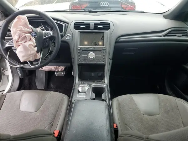3FA6P0VPXHR256935 2017 FORD FUSION - Image 8