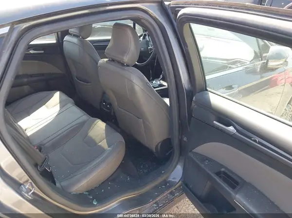 3FA6P0VPXHR321167 2017 FORD FUSION - Image 8