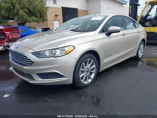 3FA6POLU0HR355269 2017 FORD FUSION - Image 2