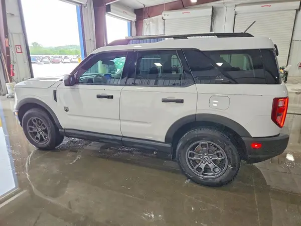 3FMCR9B65NRD95028 2022 FORD BRONCO - Image 2
