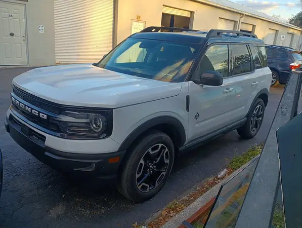 3FMCR9C60PRD12560 2023 FORD BRONCO - Image 2