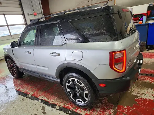 3FMCR9C63MRB14096 2021 FORD BRONCO - Image 2