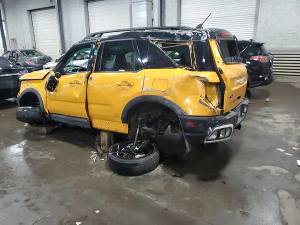 3FMCR9C63NRD70417 2022 FORD BRONCO - Image 2
