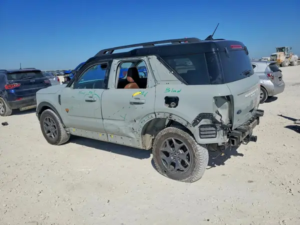 3FMCR9D93MRB17671 2021 FORD BRONCO - Image 2