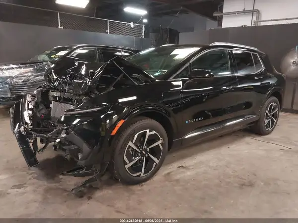 3GN7DLRP1RS247819 2024 CHEVROLET EQUINOX - Image 2