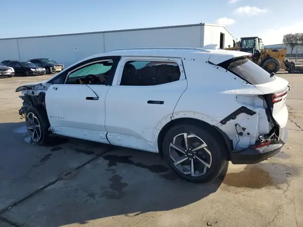 3GN7DLRP2RS285415 2024 CHEVROLET EQUINOX - Image 2