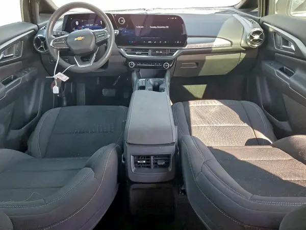 3GN7DLRP2SS164115 2025 CHEVROLET EQUINOX - Image 8