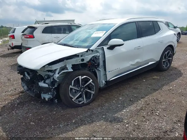 3GN7DLRP2SS178659 2025 CHEVROLET EQUINOX - Image 2