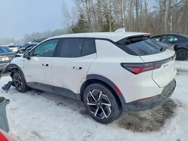 3GN7DLRP2SS232218 2025 CHEVROLET EQUINOX - Image 2