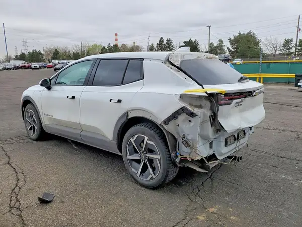 3GN7DLRP4SS150412 2025 CHEVROLET EQUINOX - Image 2