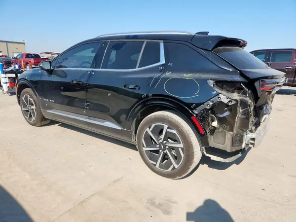 3GN7DLRP6RS270870 2024 CHEVROLET EQUINOX - Image 2