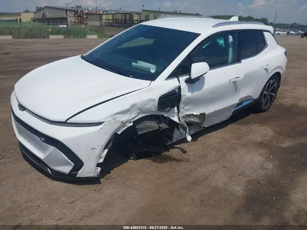 3GN7DLRP6RS289564 2024 CHEVROLET EQUINOX - Image 2