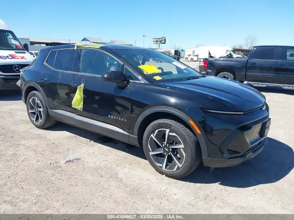 3GN7DLRP7SS163767 2025 CHEVROLET EQUINOX - Image 1
