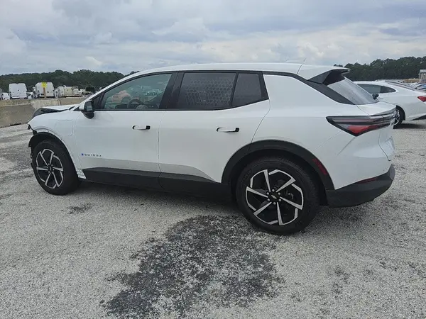 3GN7DLRP7SS169407 2025 CHEVROLET EQUINOX - Image 2