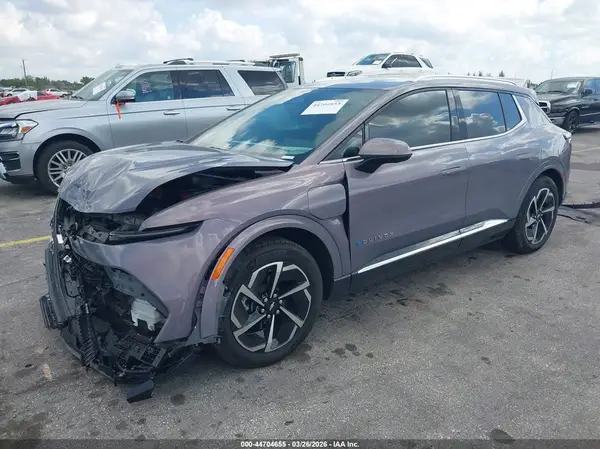3GN7DLRP8RS270840 2024 CHEVROLET EQUINOX - Image 2